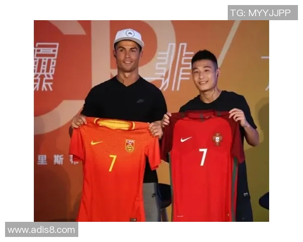 足球明星在抖音上分享训练日常与精彩瞬间引发粉丝热议与互动