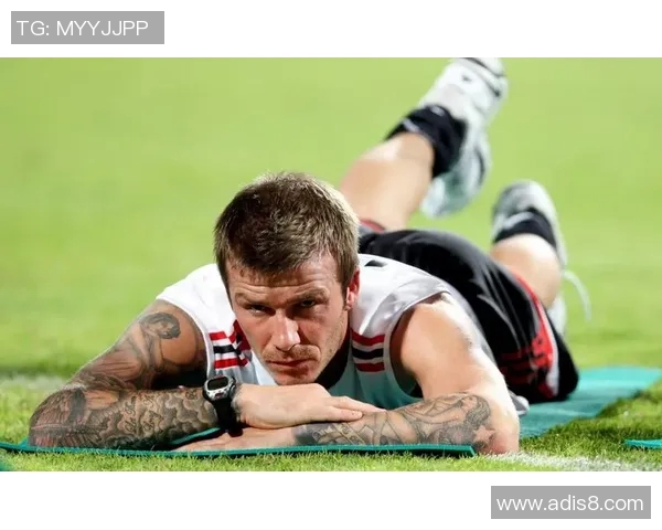 时尚足球明星短发造型精选图片展现个性魅力与运动风范 时尚足球明星短发造型精选图片展现个性魅力与运动风范