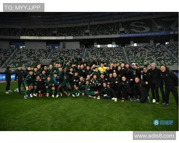 成都足球队与杭州足球队实力对比赛后分析与总结